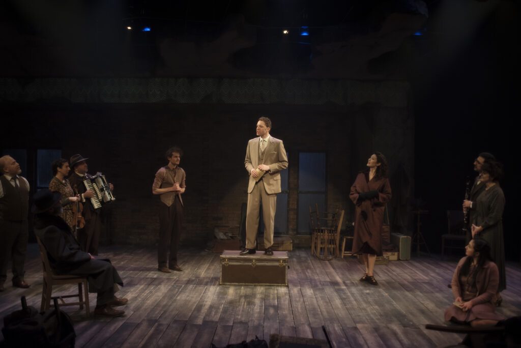 8806_Mark Uhre and Company_Indecent-2019 (photo by Andree Lanthier)
