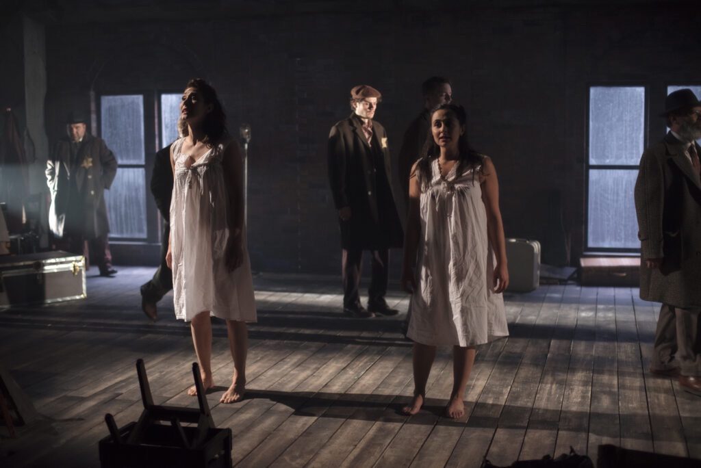 9275_Company_Indecent-2019 (photo by Andree Lanthier)