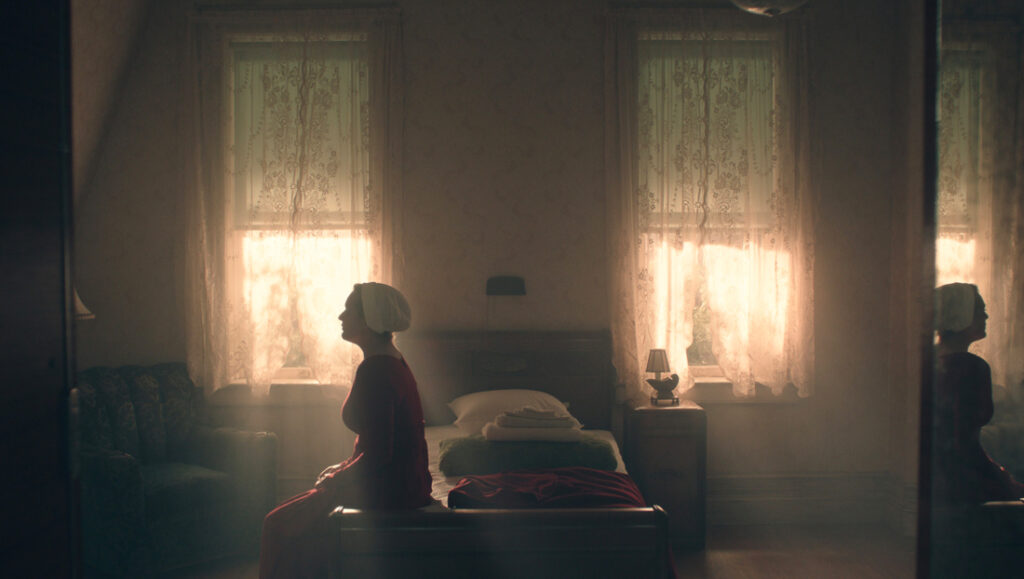 Jennifer-Jacobsen-The-Handmaids-Tale-10