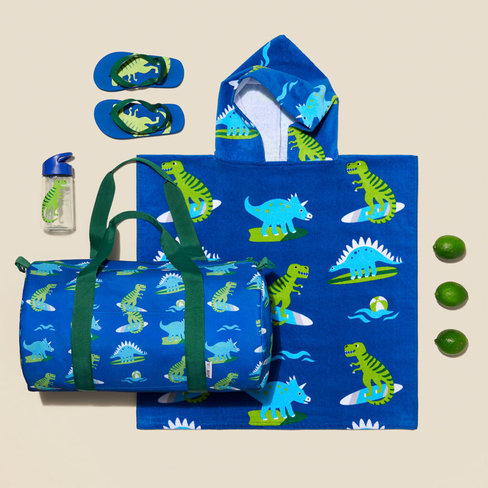 FY23_KIDS_SUMMER_ESSENTIALS_2022_0803_DINOSAUR_COLLECTION_FLATLAY_HOR-1024x1024-1