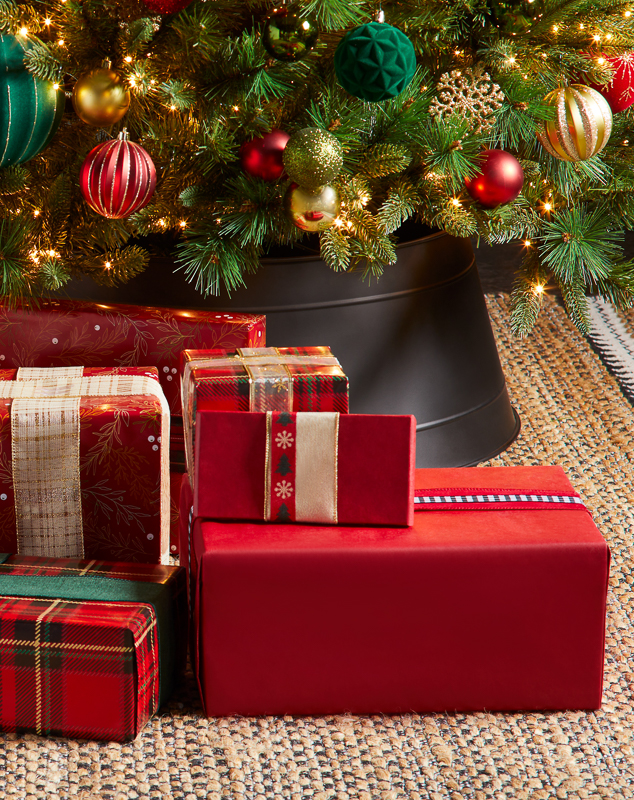 2023_Holiday_DecorativeHoliday_FiresideGlow_I