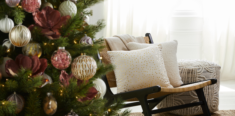 2023_Holiday_NaturesElegance_DecorativeHoliday_D