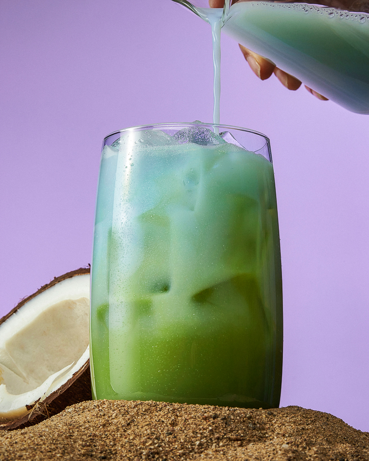 DT_Summer24_IcedTea_Matcha-MagicPotion_GIF3_WebRes