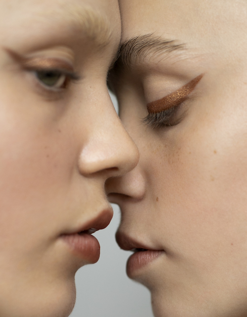 Twins-4