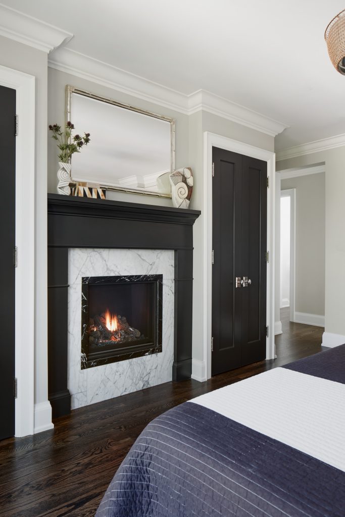 PrimaryBedroom_02