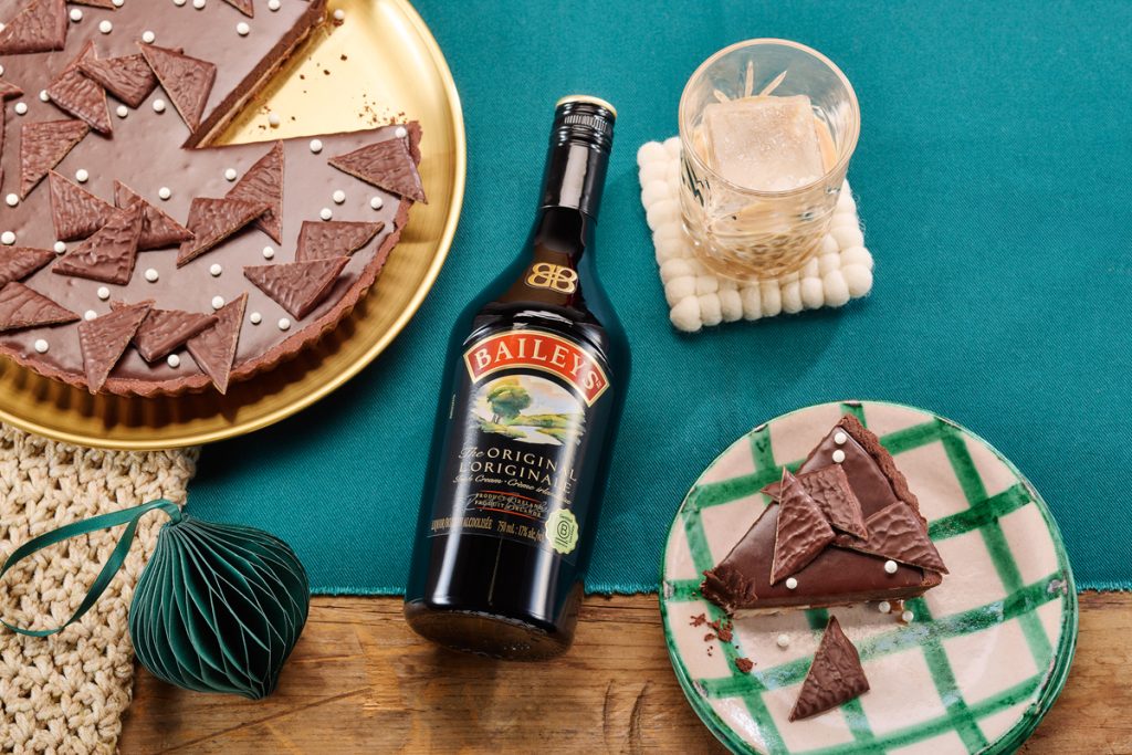 42035-FY26-P9-POP-EA6AB-Baileys-After-Eight-Chocolate-Tart-FINAL
