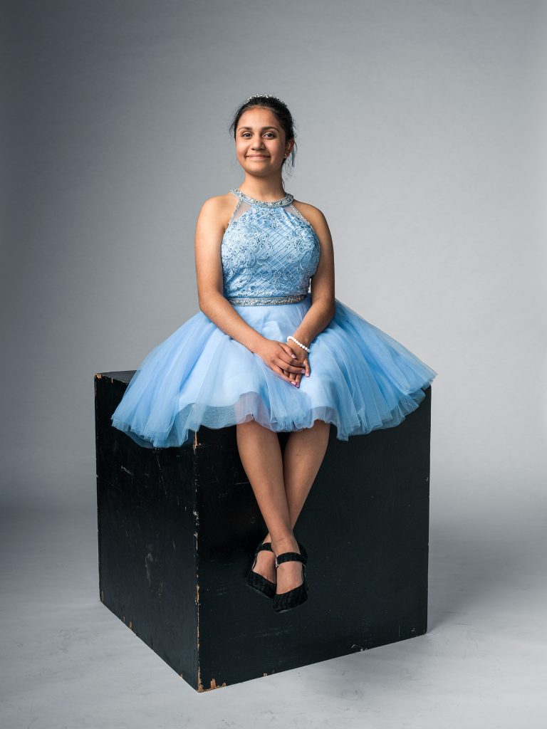 20190614_nellie_mcclung_2018_2019_graduation_portraits_0029110_c_trent_vs2