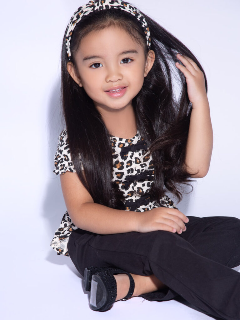 2M6A9914 Chloe 9