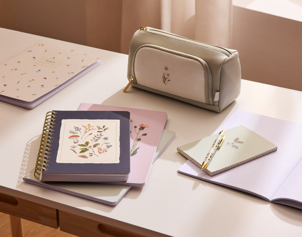 FY27_Q2_FALL_CAMPAIGN_2026_BACK_TO_ROUTINE_DESK_COLLECTON_3_05357_V2